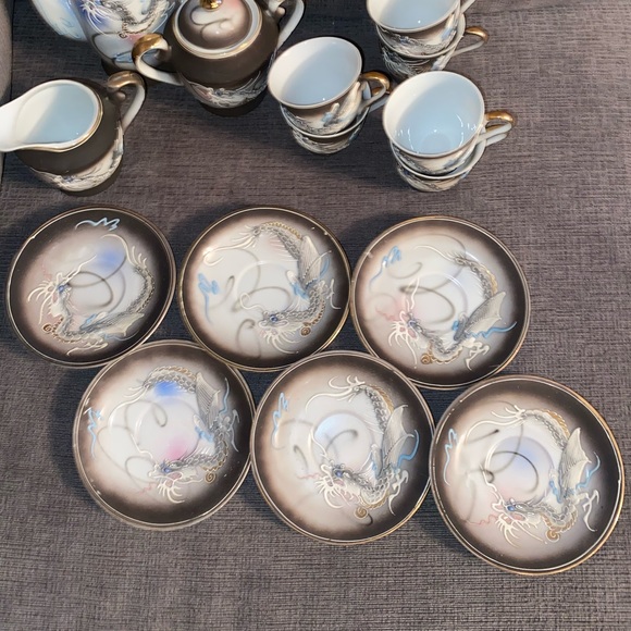 Vintage Japanese Moriage Dragonware 15pc Tea Set - Made in Japan﻿ - Picture 5 of 13